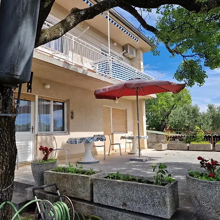 App_Garden_1 Apartment Novi Vinodolski Exterior photo
